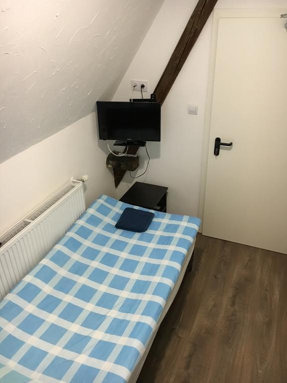 Pension Haus Baron 2 Friedrichsfeld Edingen-Neckarhausen Kültér fotó